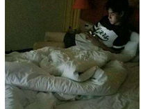 胡一天吃瓜娱乐,揭秘明星幕后趣事