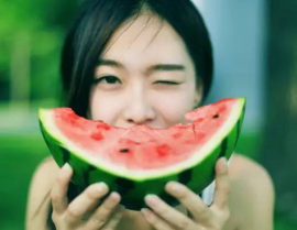 娱乐吃瓜酱无需多言,揭秘娱乐圈那些不为人知的幕后故事