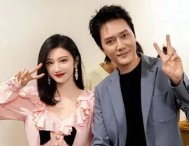 娱乐八卦吃瓜少女小说,吃瓜少女的逆袭之路