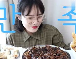 八鹅吃瓜菌不空娱乐,揭秘网络热梗背后的趣味世界